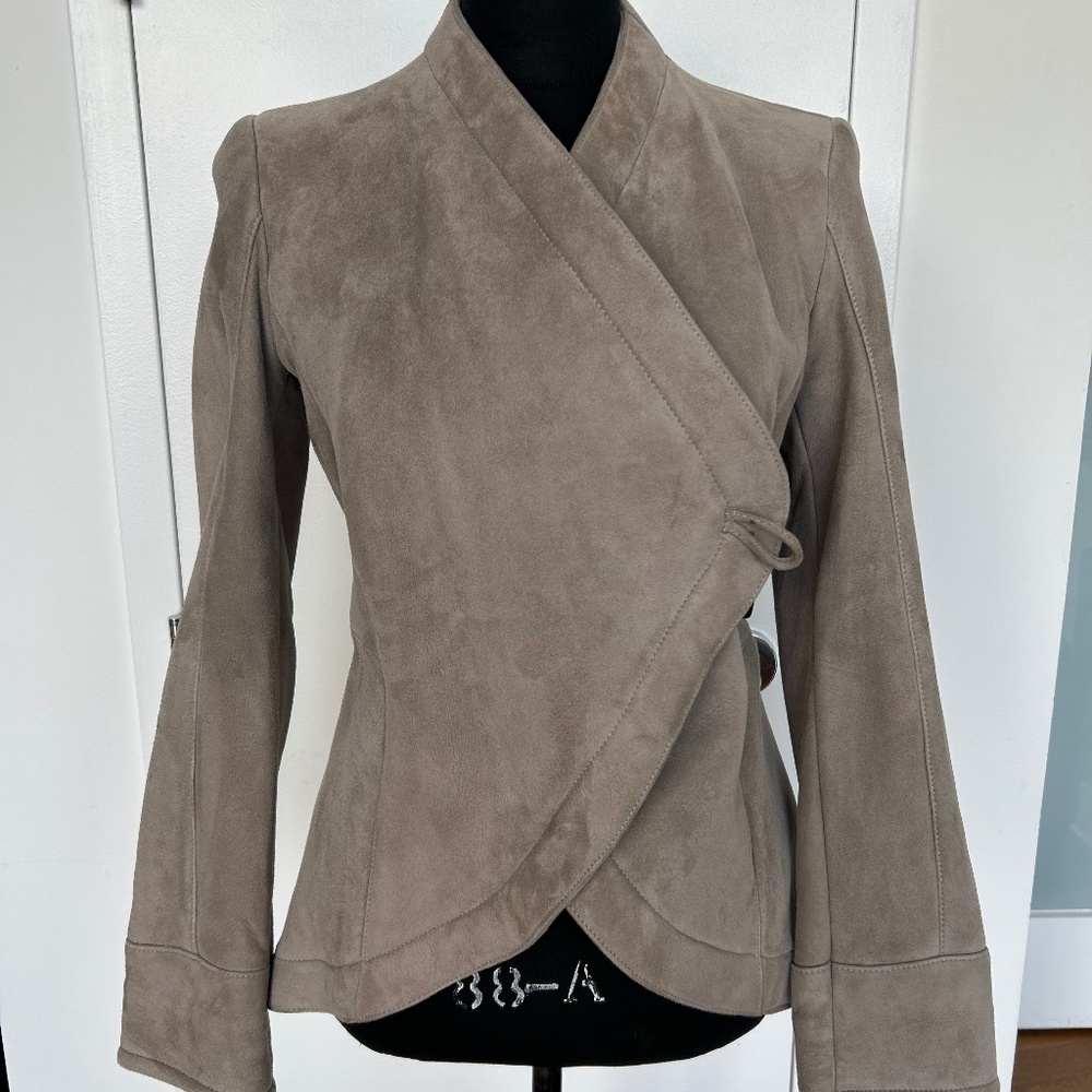 Kiton Women’s Shearling Wrap Jacket Taupe Dove Grey 38 $8K Pristine